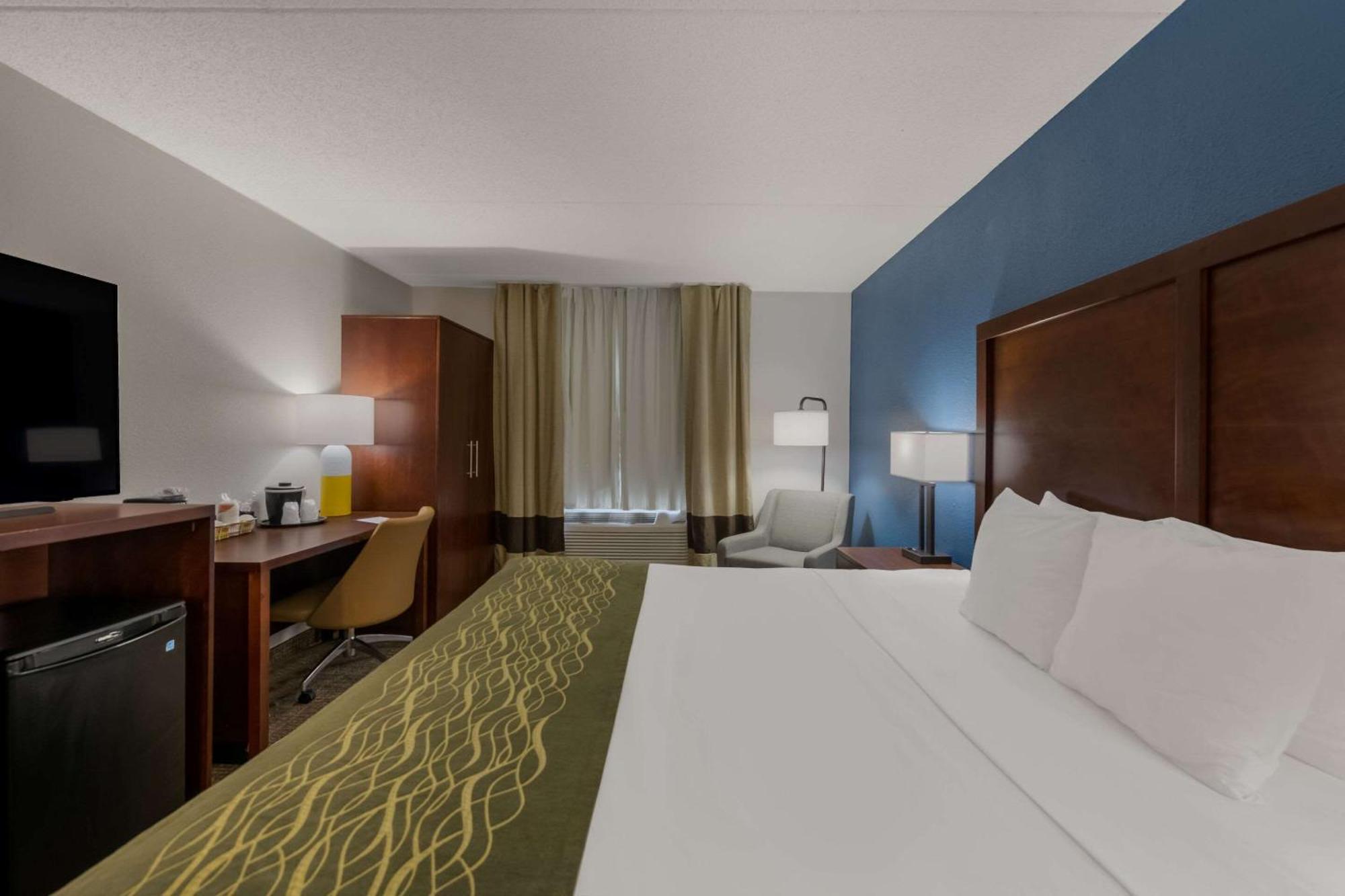 Comfort Inn Newport News - Hampton I-64 Eksteriør billede