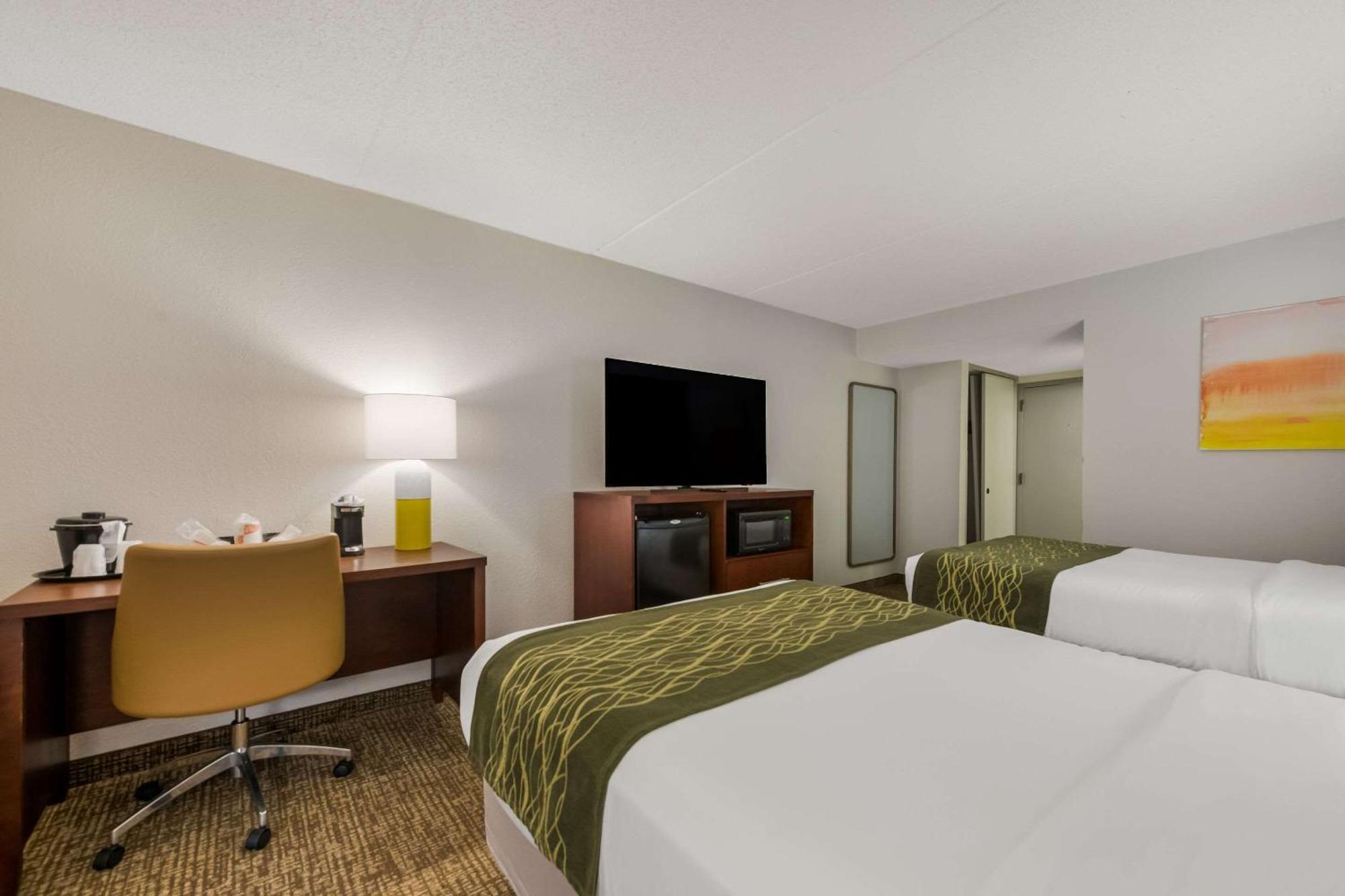 Comfort Inn Newport News - Hampton I-64 Eksteriør billede